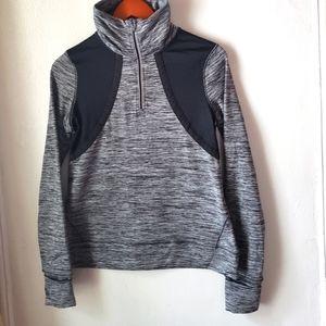 Women's Small Athletic top